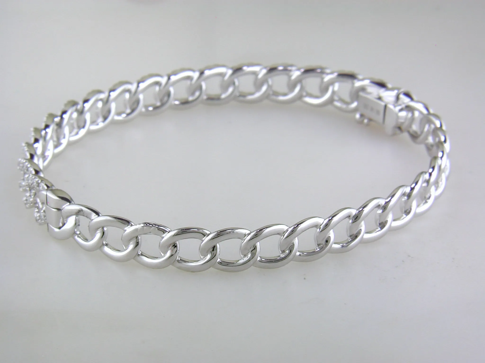 14k White Gold Curb Chain Bangle with Pave Diamond Bracelet 7