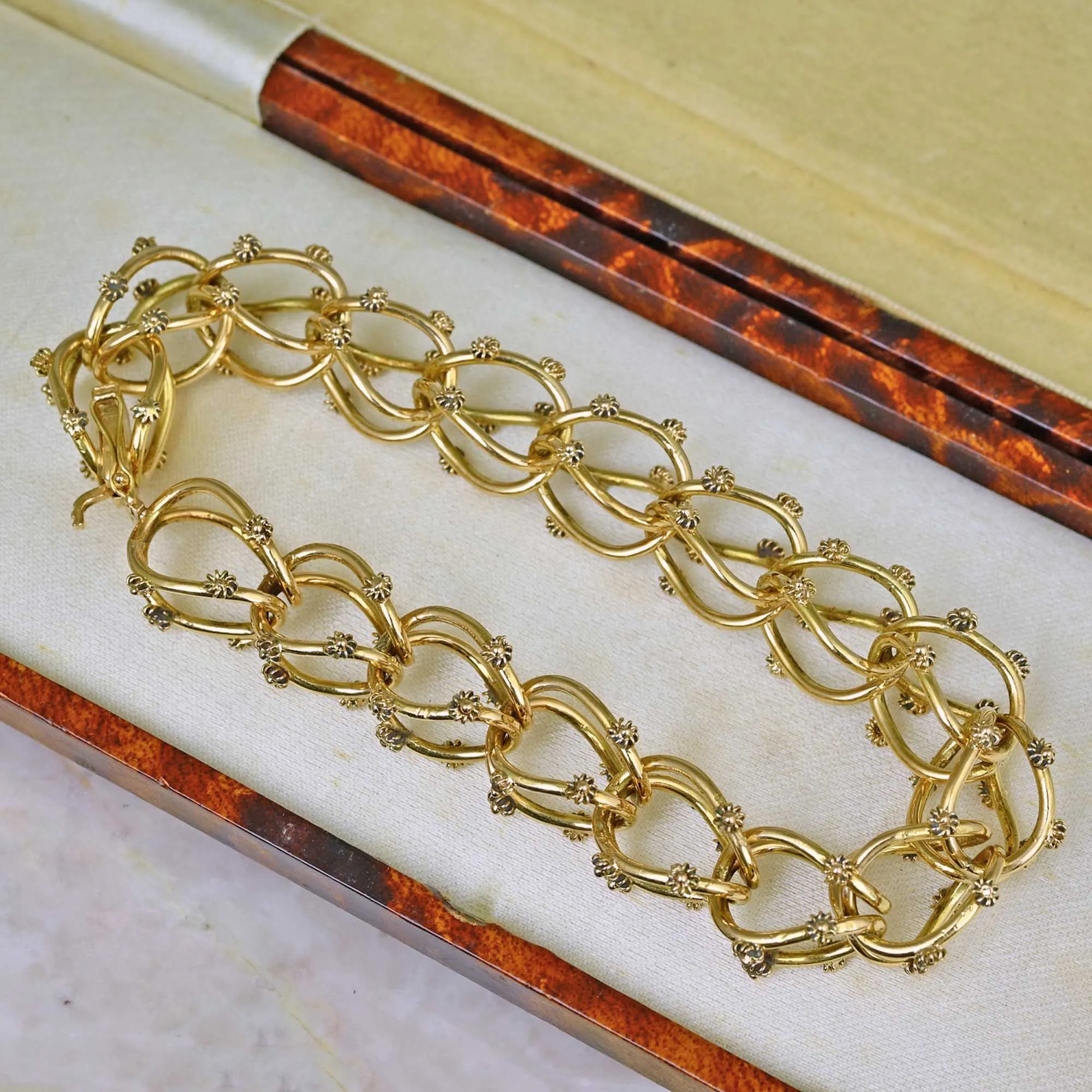 18K Solid Gold Cannetille Flower Etruscan Bracelet, 39.5 gms