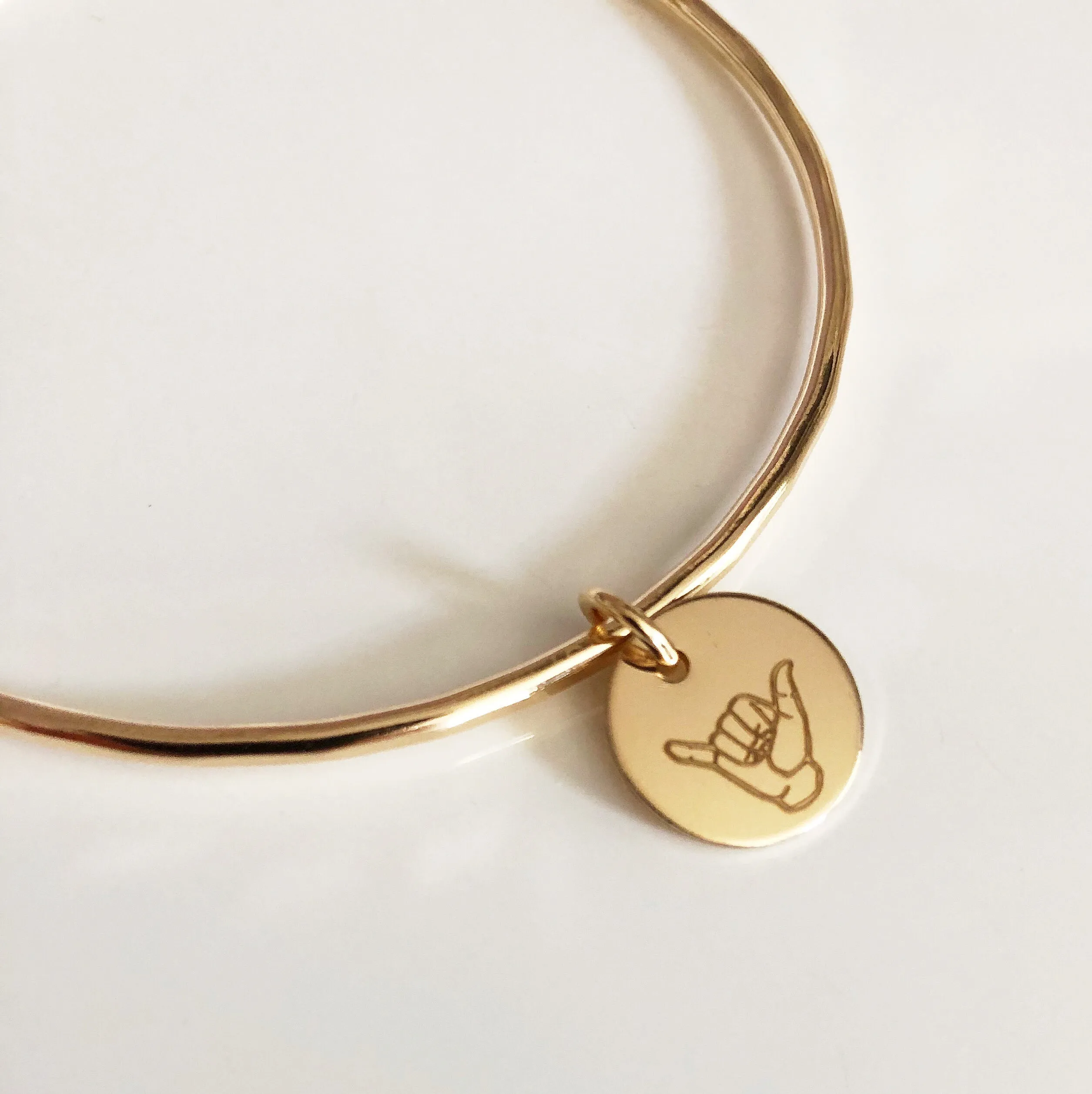 Bangle HALEY - Shaka charm (B542)