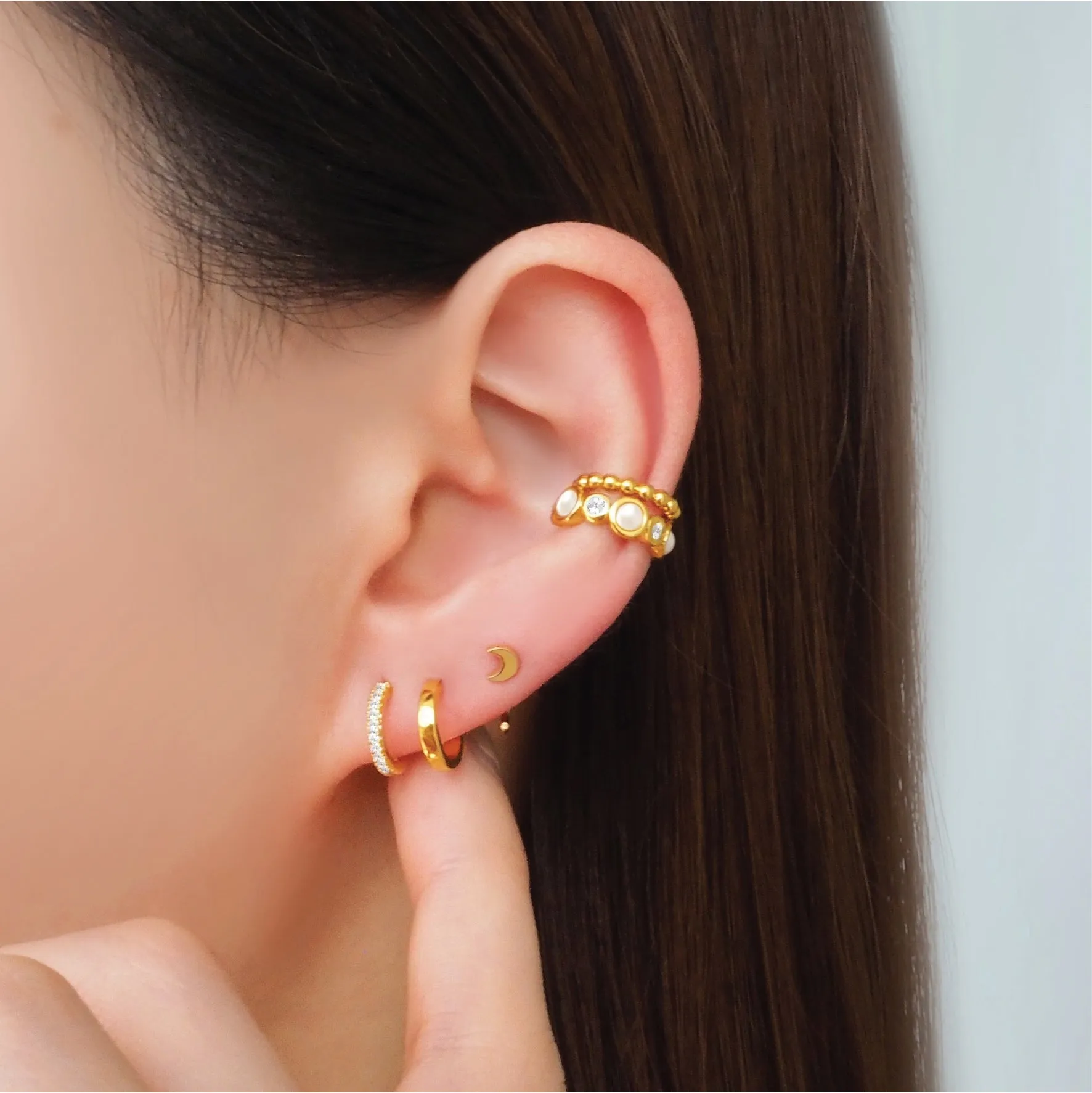 Caviar Ball Ear Cuff