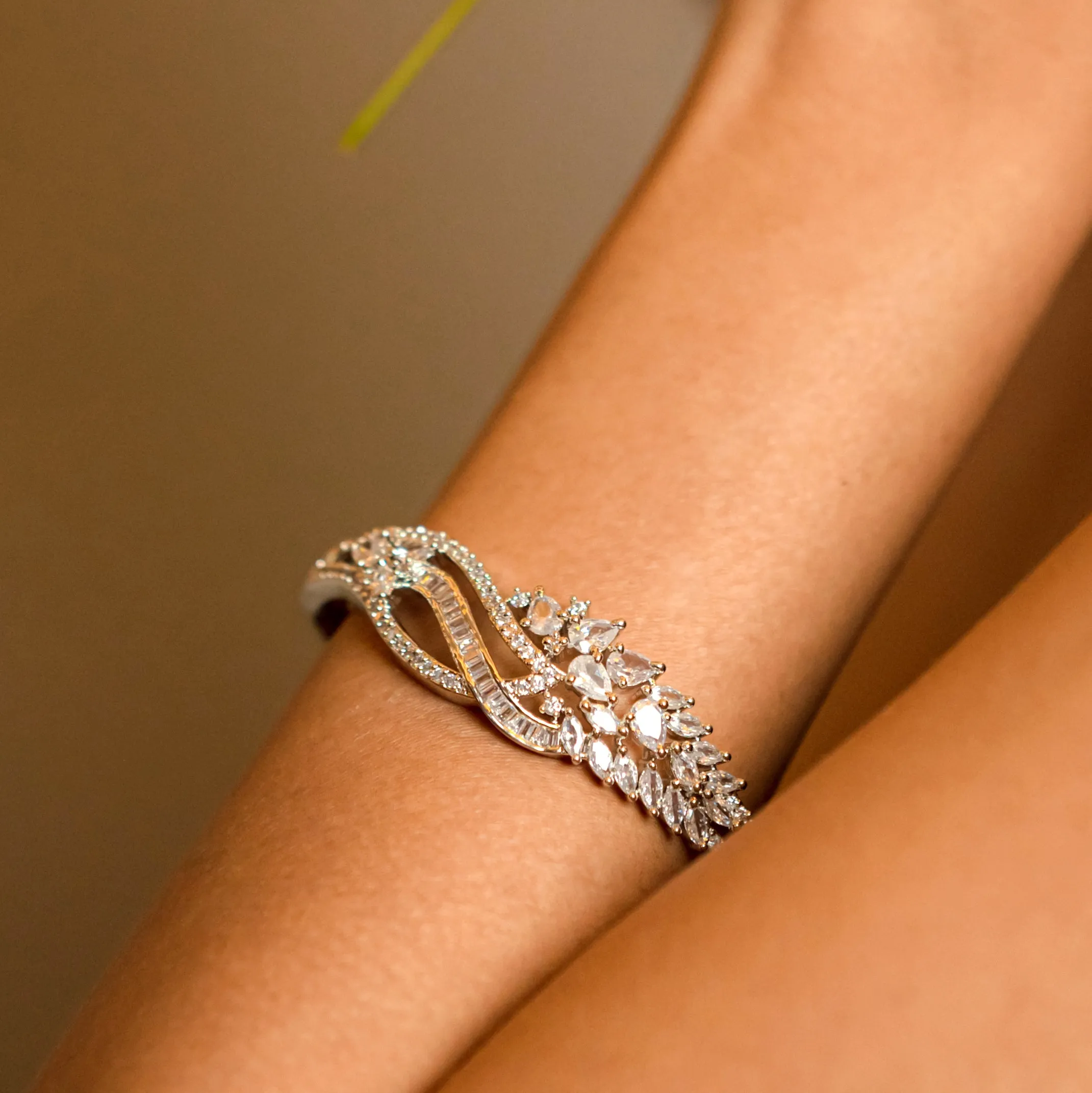 Glittering White Rhodium Bracelet