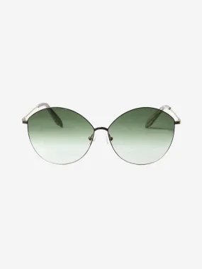 Green ombre lense sunglasses