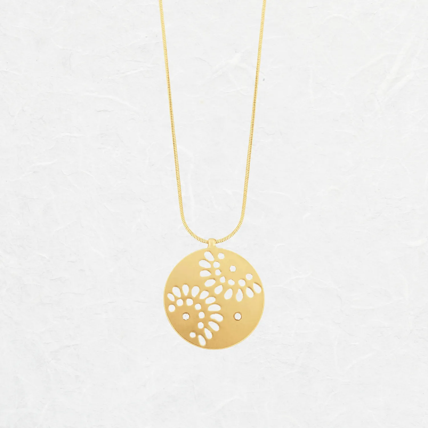 Oili Necklace