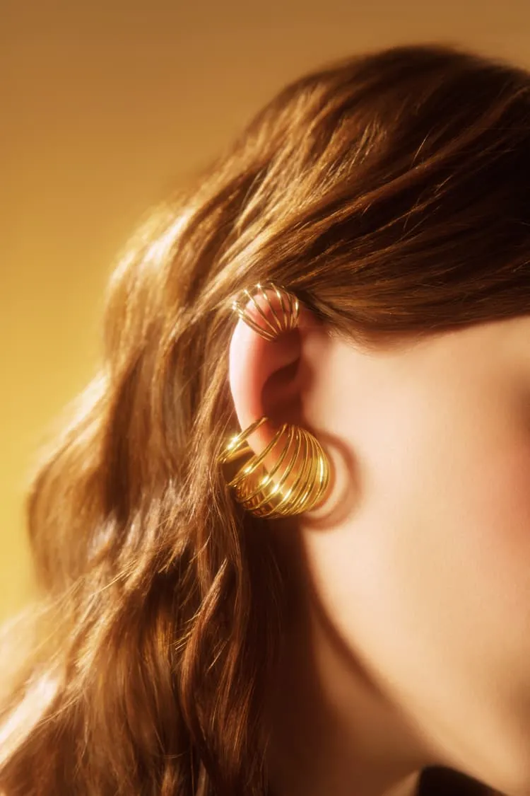 Spiral gold earring