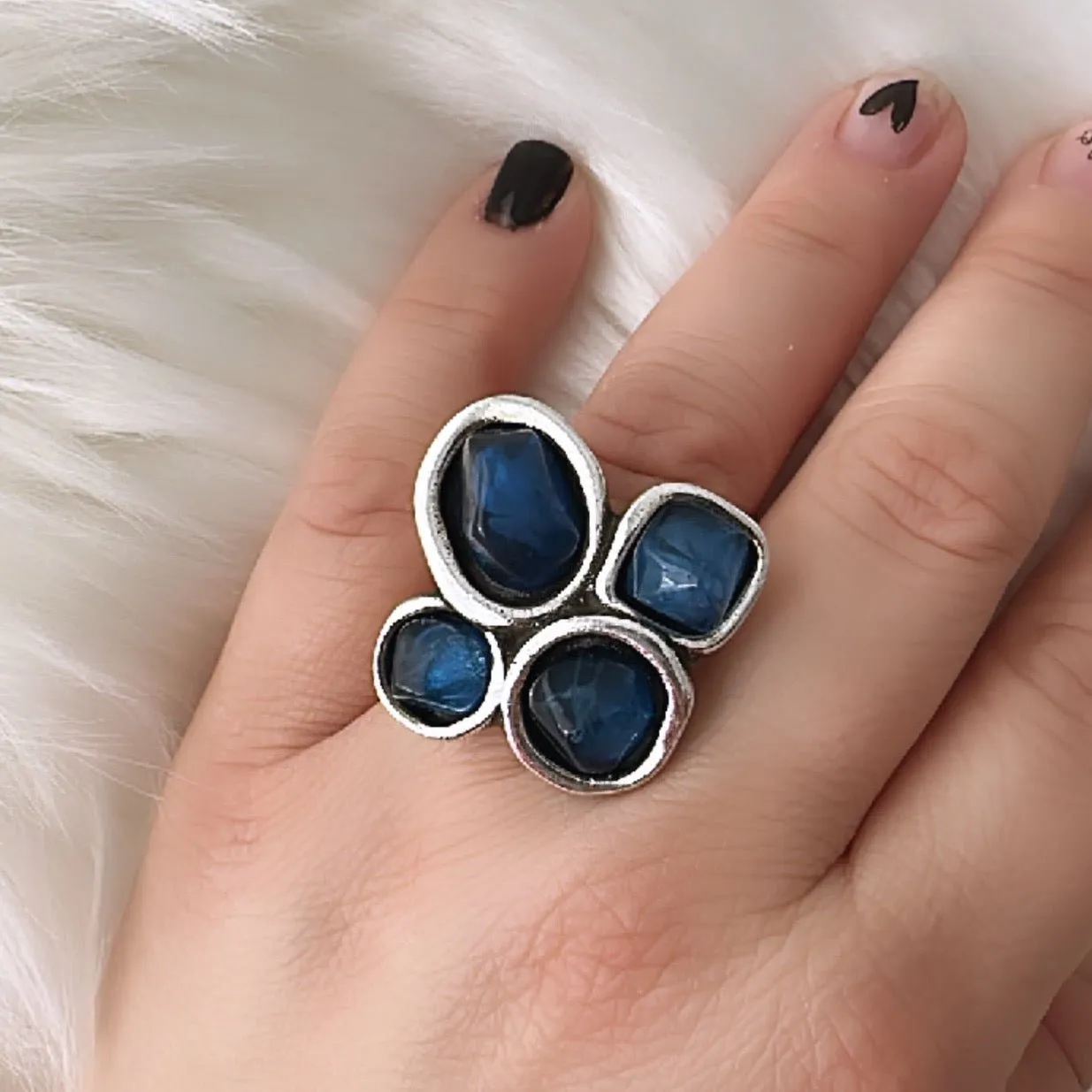 TRA-LA-RA BLUE FLOR RING