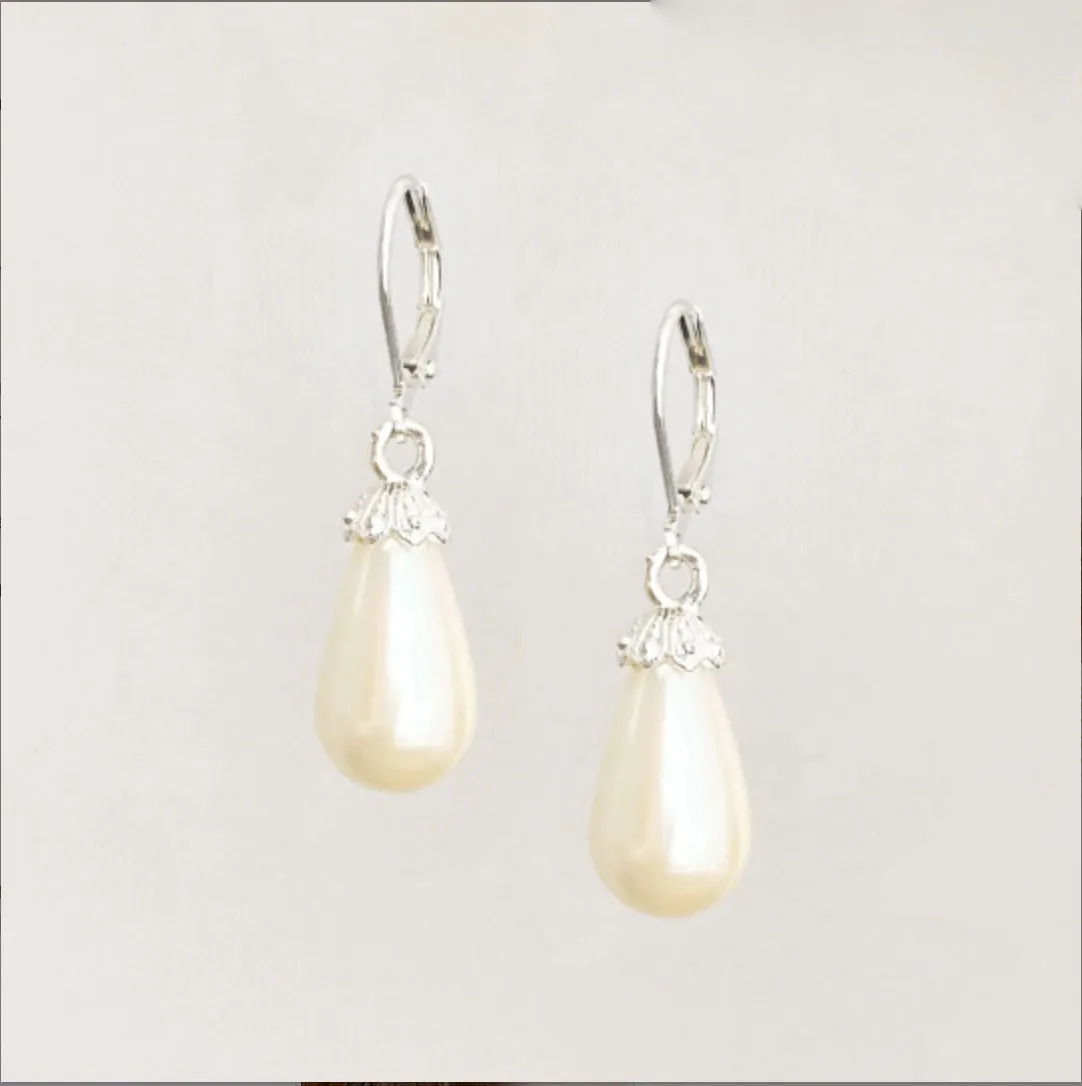 WOODS opalescent tear drop pearl earrings